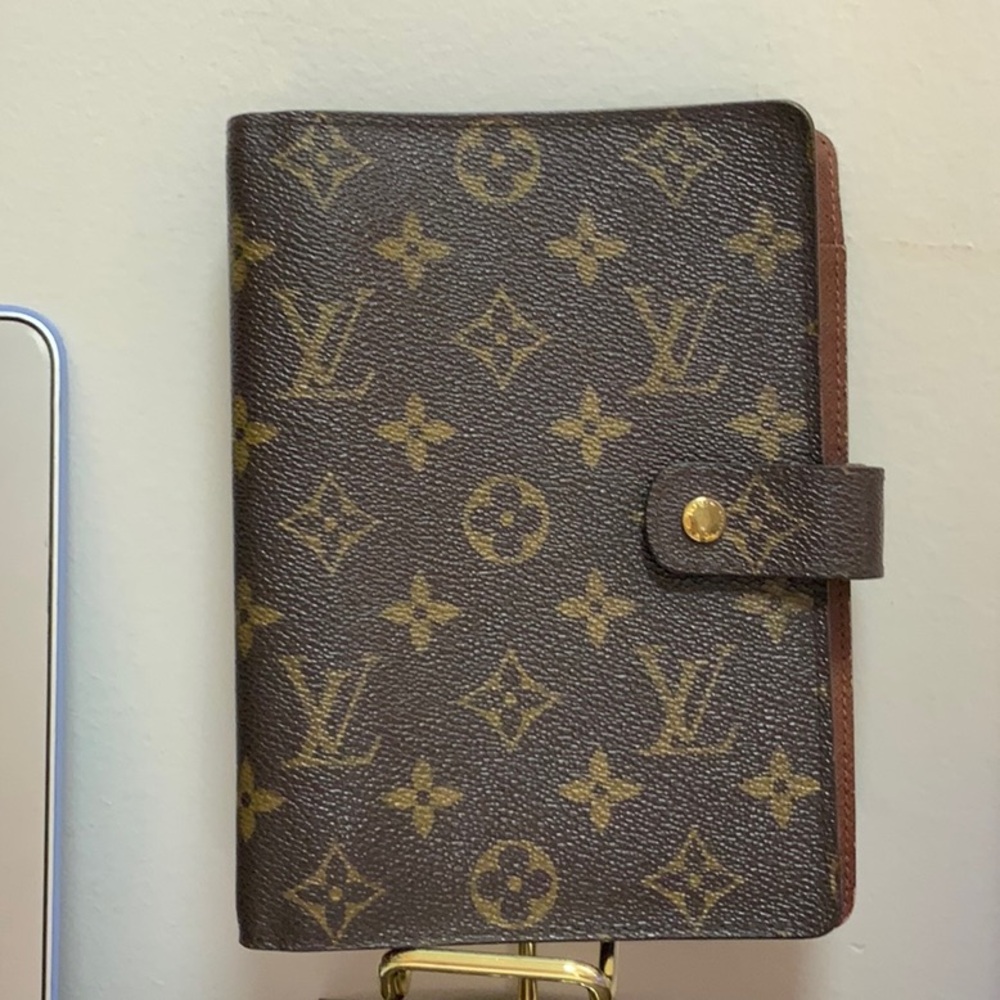 SOLD 🚨‼️ LV Monogram Agenda MM